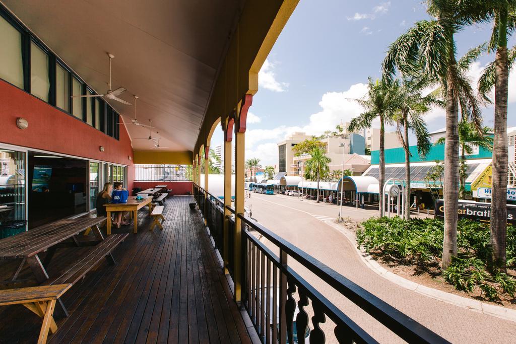 Global Backpackers Cairns Central Exterior photo